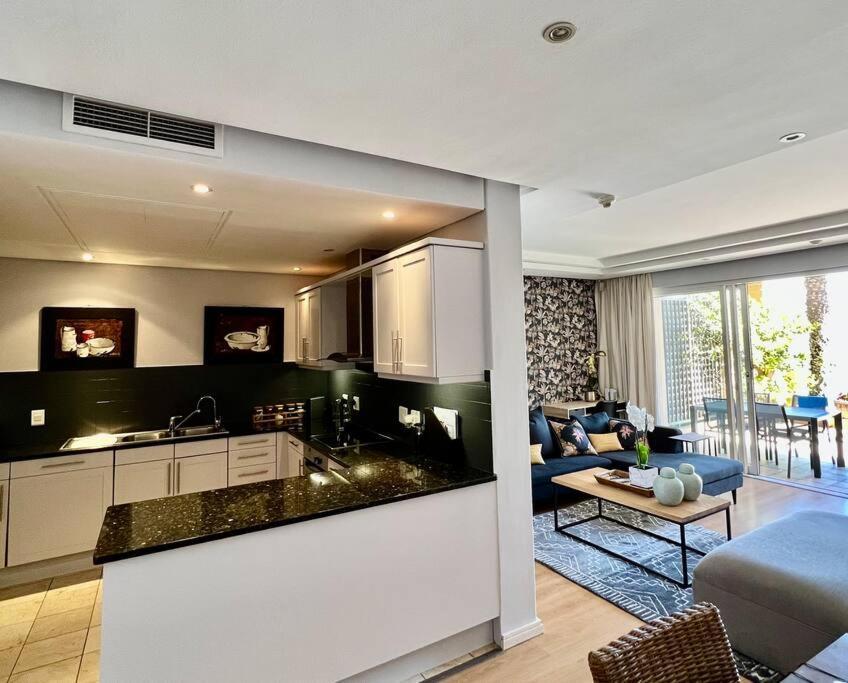 Parama 003 Secure, Luxurious Waterfront Apartment Cape Town Exterior foto